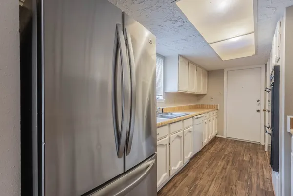 $1,500 | 6015 Knotty Post Lane, Spring, TX 77373
