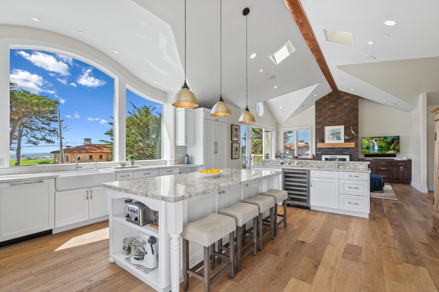 2993 Cormorant Road Pebble Beach, CA 93953 - Photo 5 of 39 Gallery Image 5