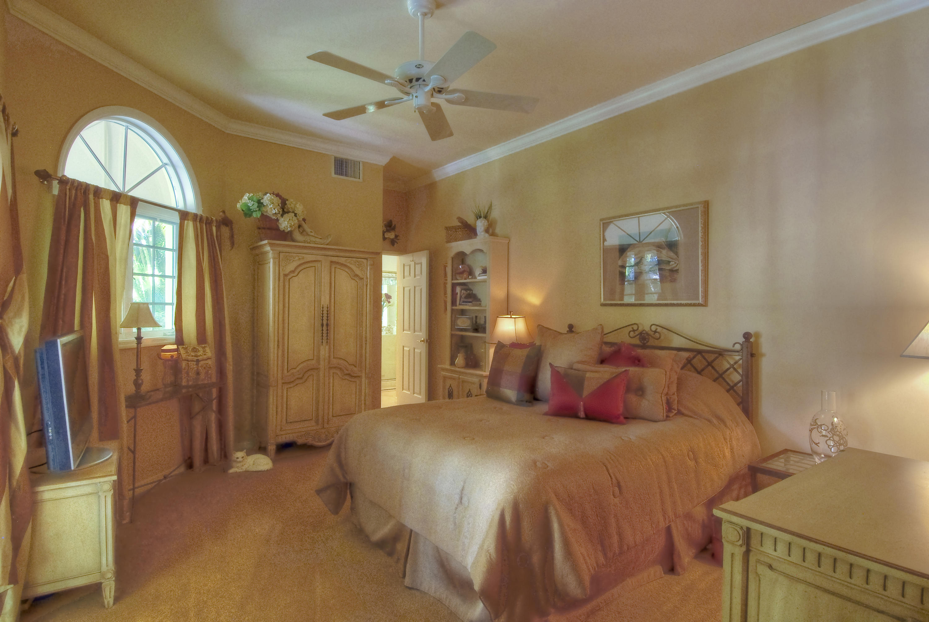 455 Northeast 5th Court Boca Raton, FL 33432 - Photo 5 of 12 Master BRoom_8_4_6_