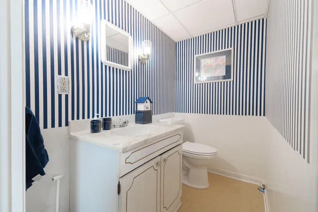 $495,000 | 26036 Parke Lane, Grosse Ile, MI 48138