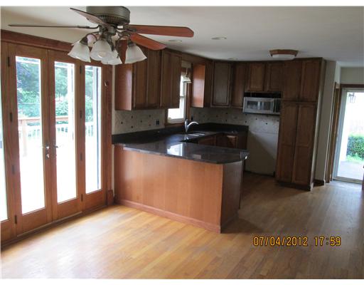 41 Pitman Road Warwick, RI 02886 - Photo 3 of 20 Exterior Front.