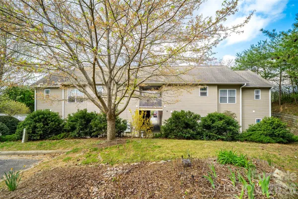 $279,000 | 10 Northbrook Place, Unit D, Asheville, NC 28804