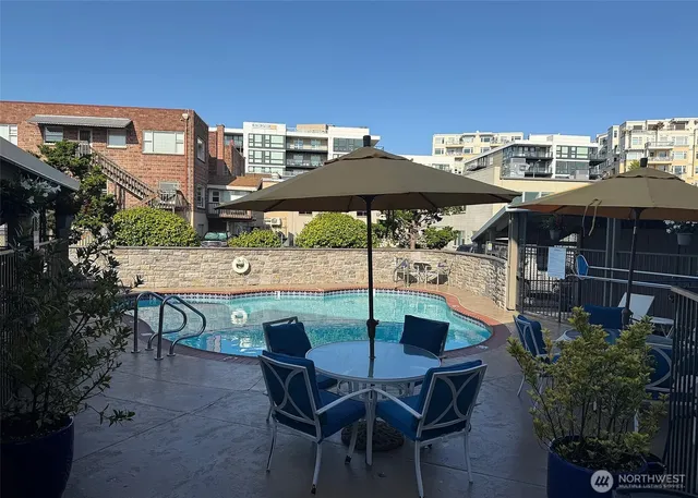 $2,500 | 65 Kirkland Avenue, Unit 214, Kirkland, WA 98033