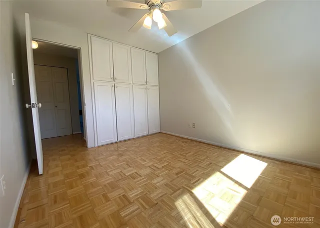 $2,500 | 65 Kirkland Avenue, Unit 214, Kirkland, WA 98033