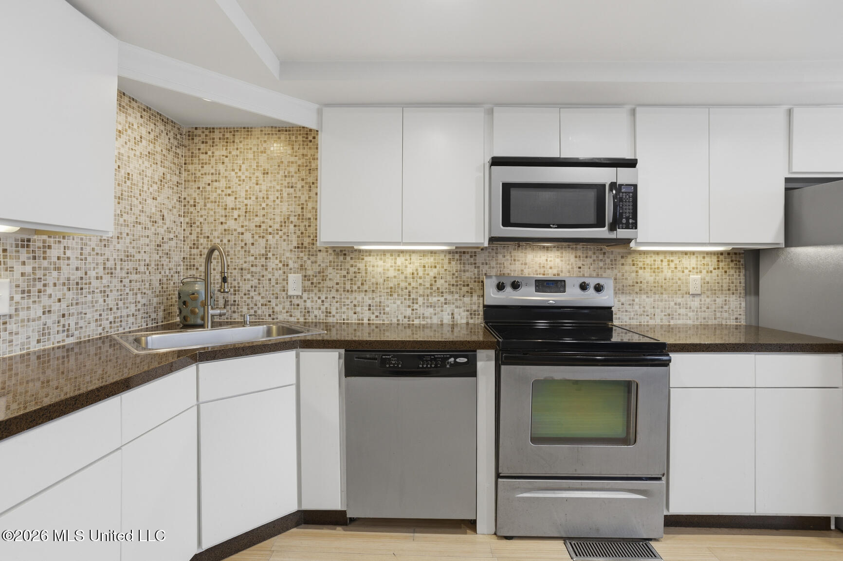 62 Breakers Lane Ridgeland, MS 39157 - Photo 20 of 45 SS Appliances