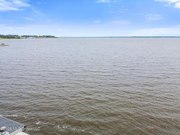 $365,000 | 62 Breakers Lane, Ridgeland, MS 39157