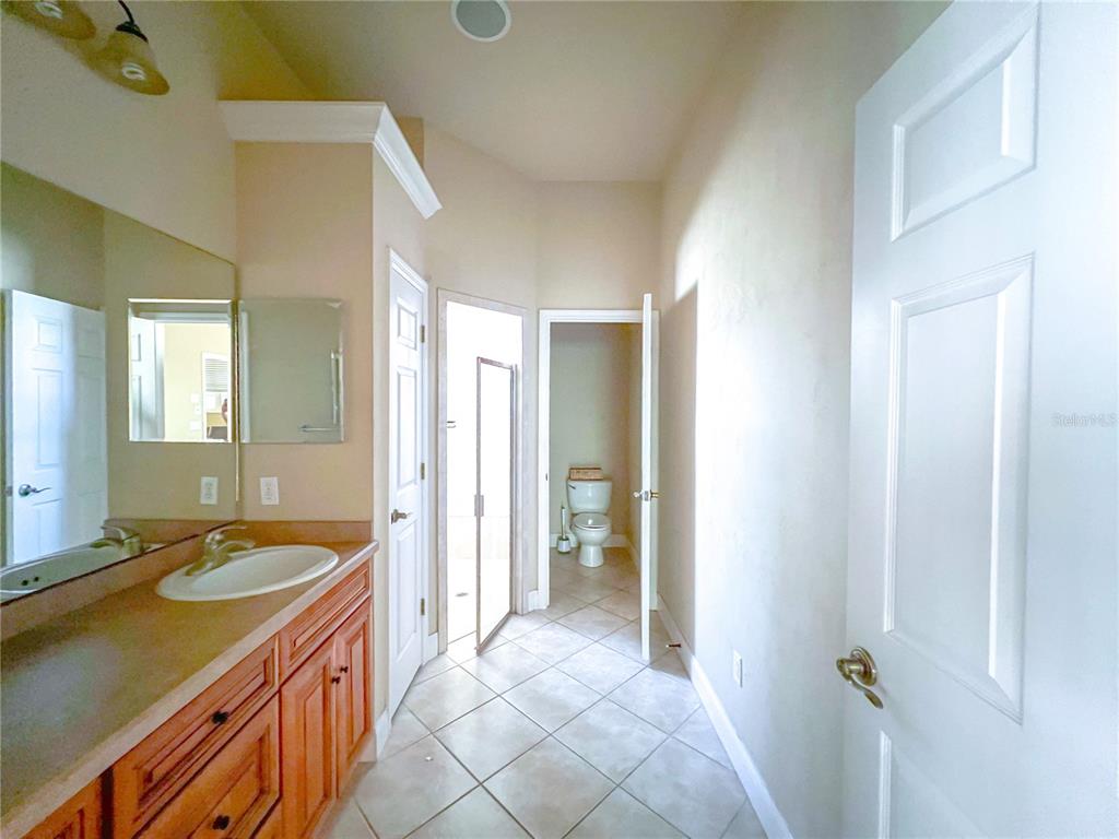 9048 Southwest 76th Avenue Gainesville, FL 32608 - Photo 14 of 17