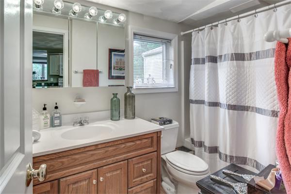 25 Puritan Road Marblehead, MA 01945 - Photo 20 of 26 Gallery Image 20