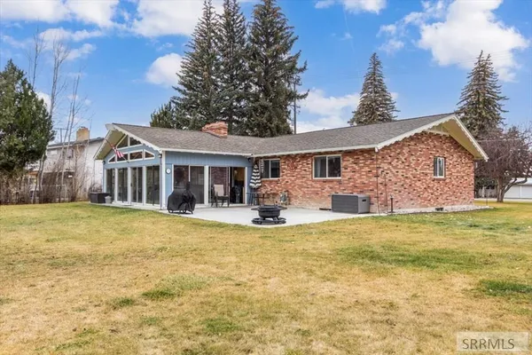 $535,000 | 3715 South 5th West, Idaho Falls, ID 83404