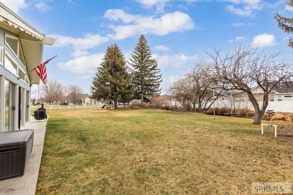 $535,000 | 3715 South 5th West, Idaho Falls, ID 83404
