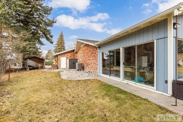 $535,000 | 3715 South 5th West, Idaho Falls, ID 83404