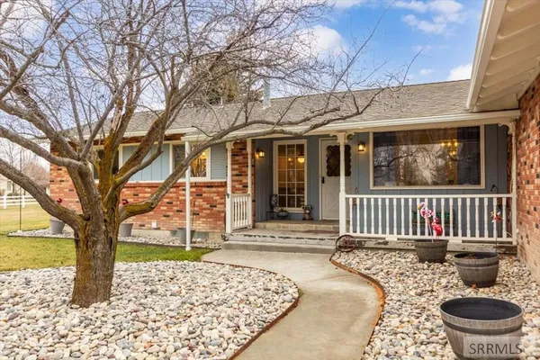 $535,000 | 3715 South 5th West, Idaho Falls, ID 83404