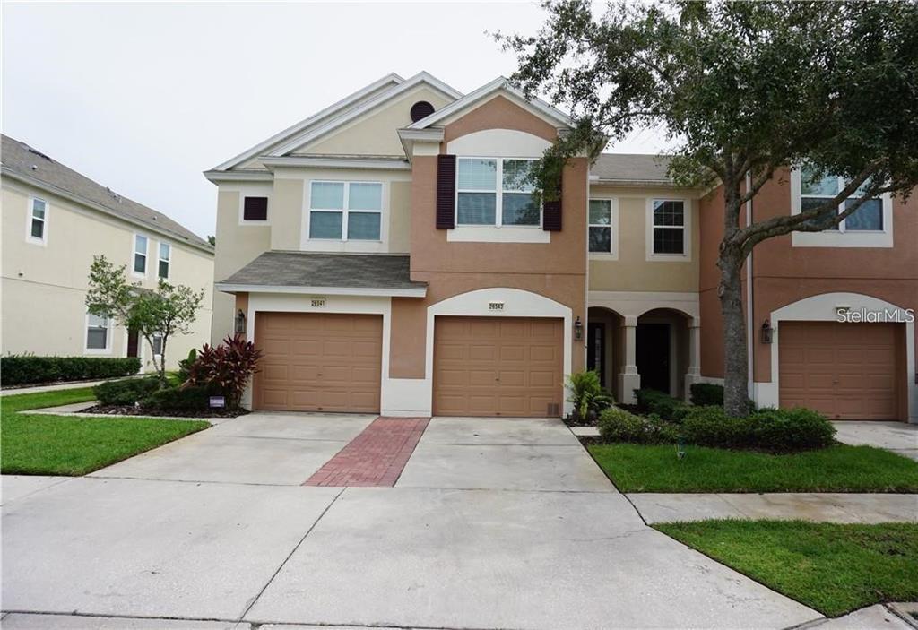 26543 Castleview Way Wesley Chapel, FL 33544 - Photo 2 of 37