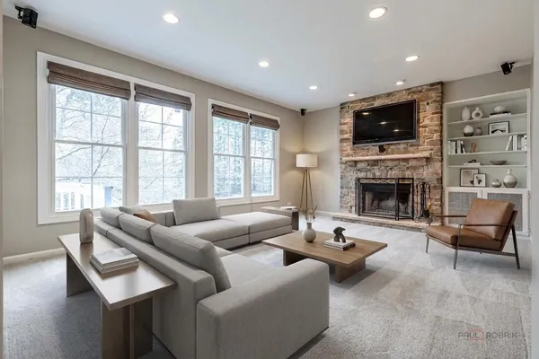$890,000 | 1800 Darnell Street, Libertyville, IL 60048