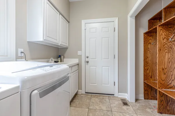 $890,000 | 1800 Darnell Street, Libertyville, IL 60048