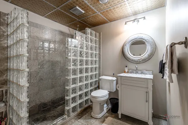 $890,000 | 1800 Darnell Street, Libertyville, IL 60048