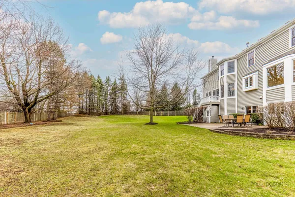 $890,000 | 1800 Darnell Street, Libertyville, IL 60048