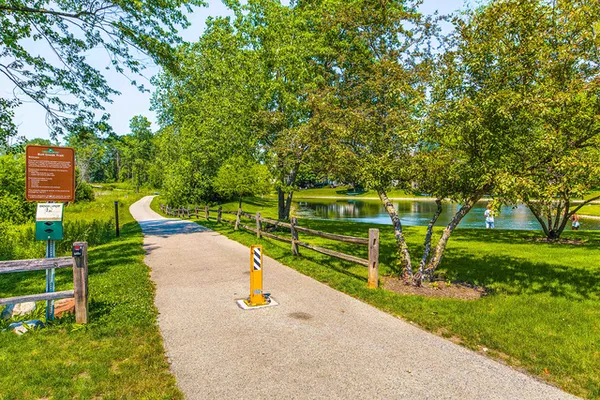 $890,000 | 1800 Darnell Street, Libertyville, IL 60048