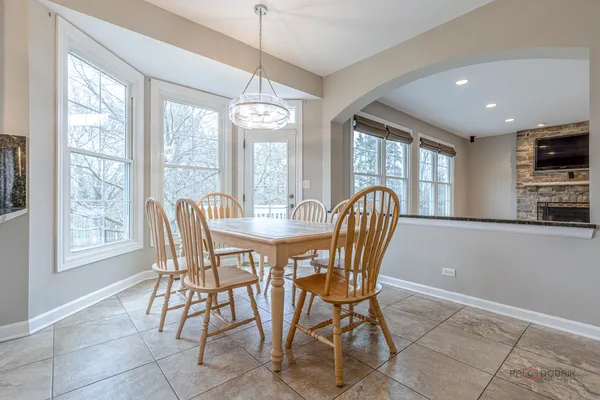$890,000 | 1800 Darnell Street, Libertyville, IL 60048