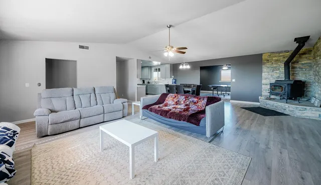 $779,000 | 35099 Heiskell Drive, Raymond, CA 93653