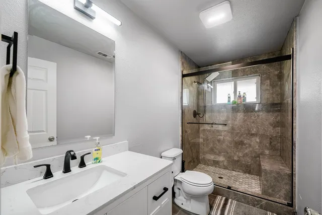 $779,000 | 35099 Heiskell Drive, Raymond, CA 93653