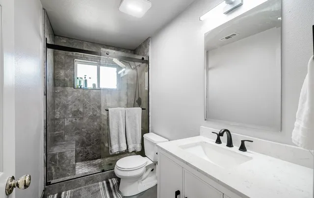 $779,000 | 35099 Heiskell Drive, Raymond, CA 93653