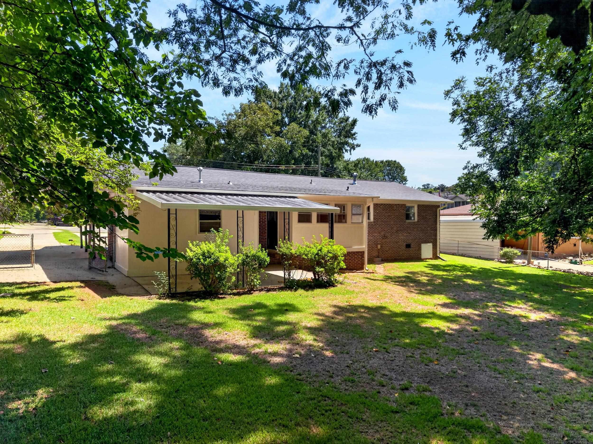 1104 South Limestone Street Gaffney, SC 29340 - Photo 31 of 35 Gallery Image 31