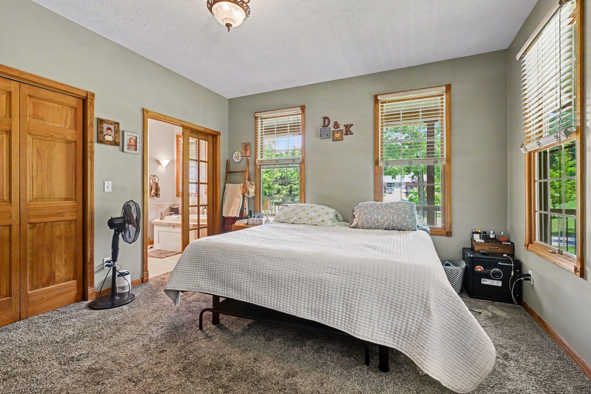 15757 Oakshore Drive Three Rivers, MI 49093 - Photo 12 of 26 013_file_9755