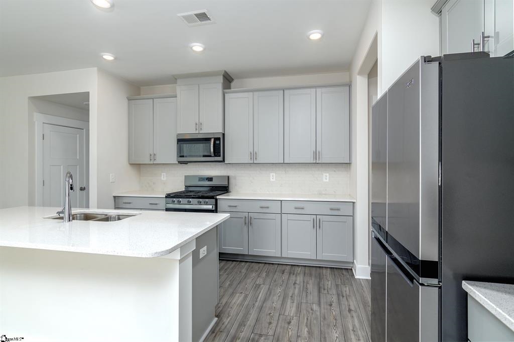 325 Roderick Lane Greenville, SC 29605 - Photo 16 of 37 Gallery Image 16