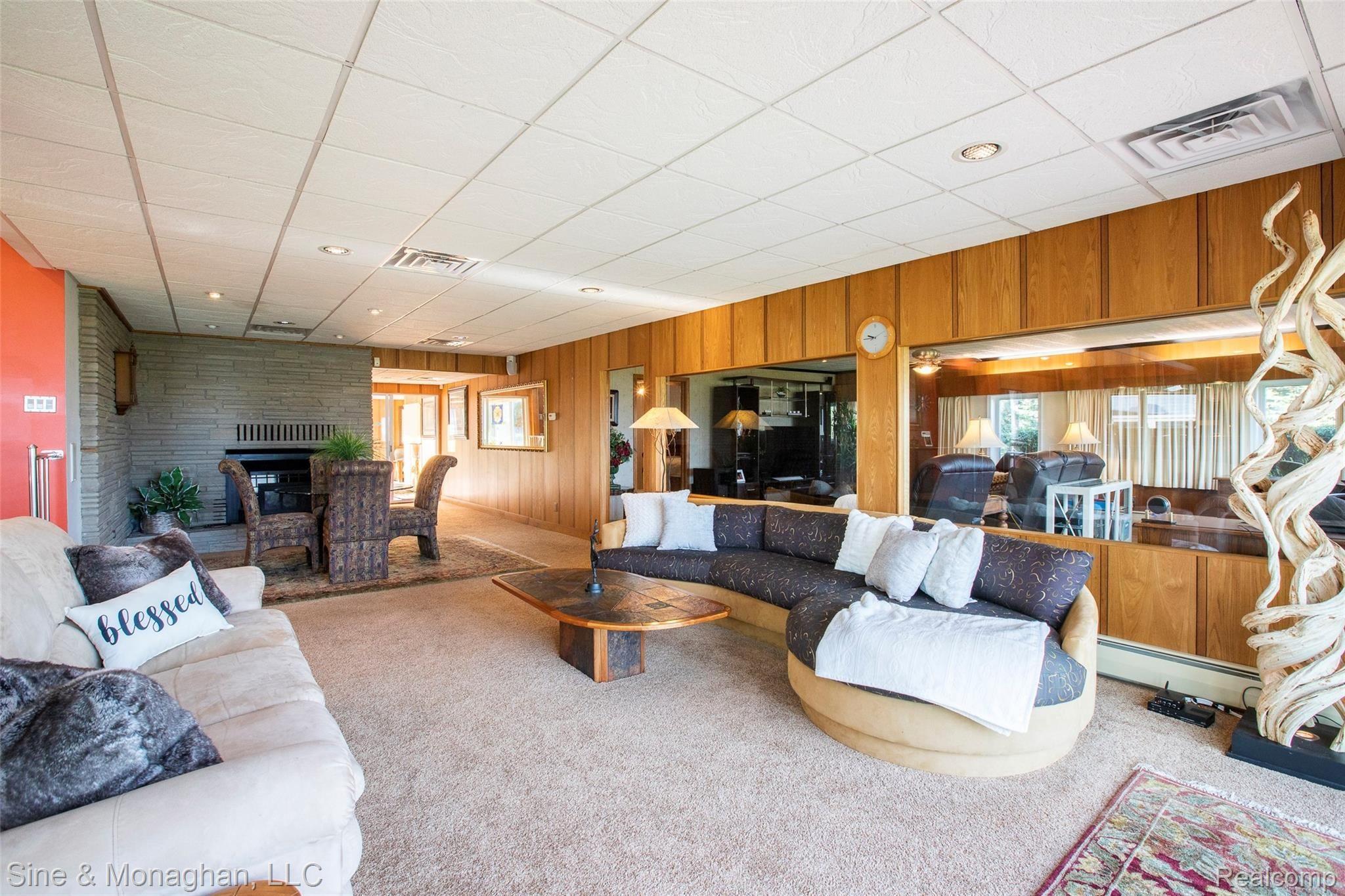 3590 North Lakeshore Road Deckerville, MI 48427 - Photo 19 of 44 3590 N Lakeshore Rd-23 (1).JPG