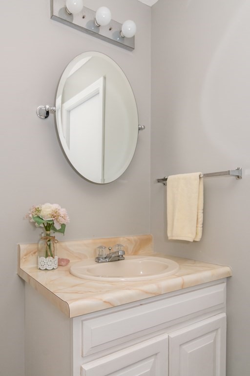 166 Village Post Road, Unit 166 Danvers, MA 01923 - Photo 14 of 24 Gallery Image 14