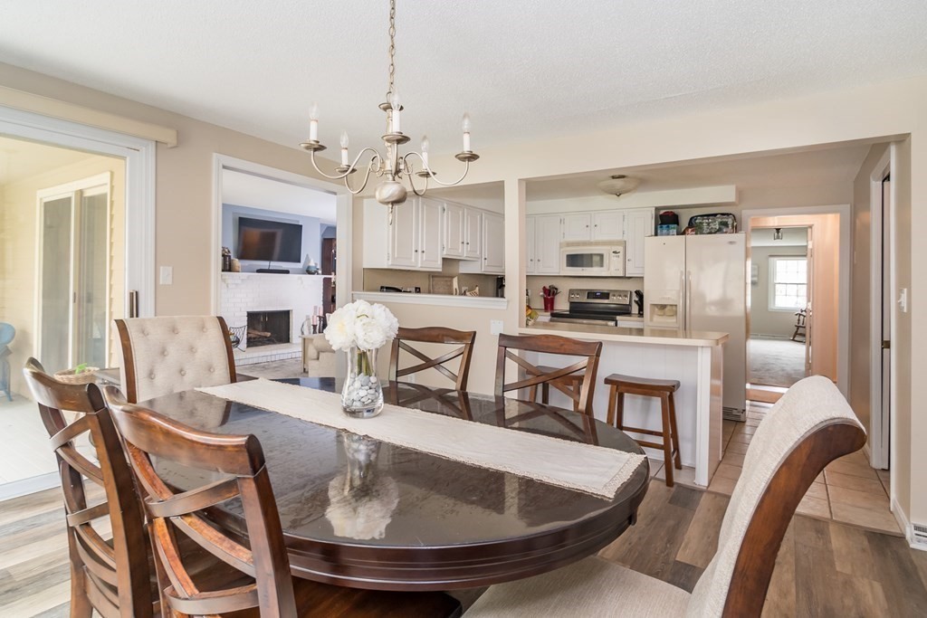 166 Village Post Road, Unit 166 Danvers, MA 01923 - Photo 8 of 24 Gallery Image 8