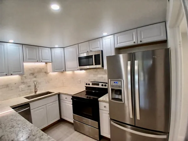 $1,790 | 4164 Inverrary Drive, Unit 311, Lauderhill, FL 33319