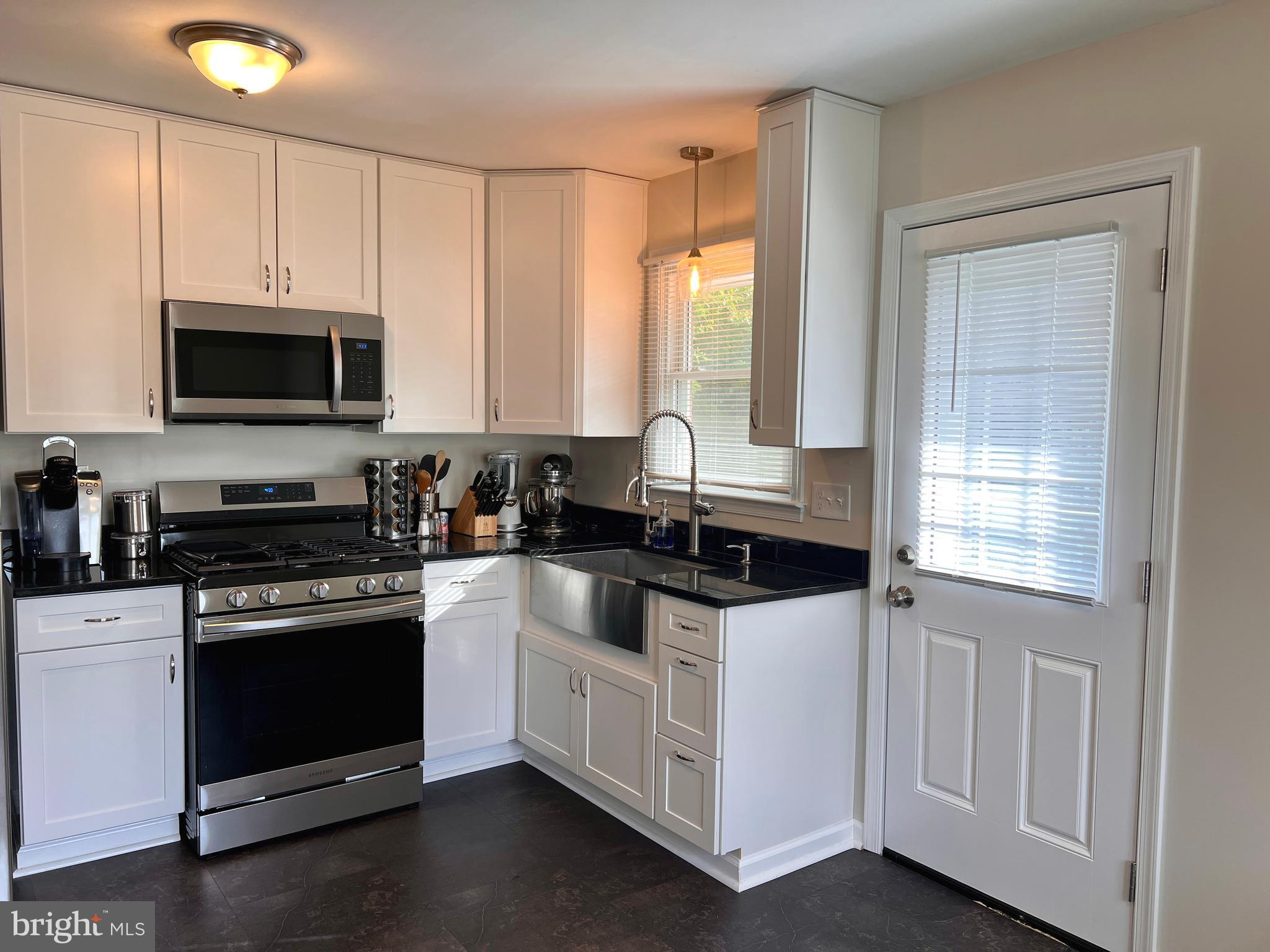 8063 Woodhaven Road Rosedale, MD 21237 - Photo 8 of 28