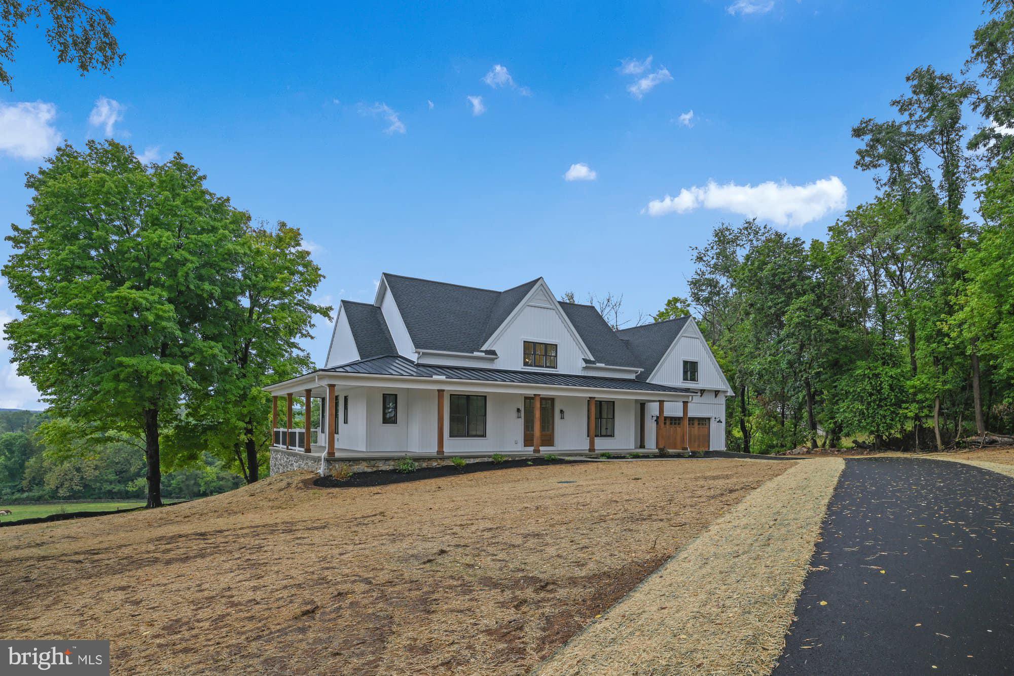 76 Long Lane Kirkwood, PA 17536 - Photo 2 of 26 a front view of a house with a garden