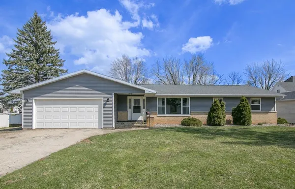 $329,500 | 428 Lincoln Street, Seymour, WI 54165