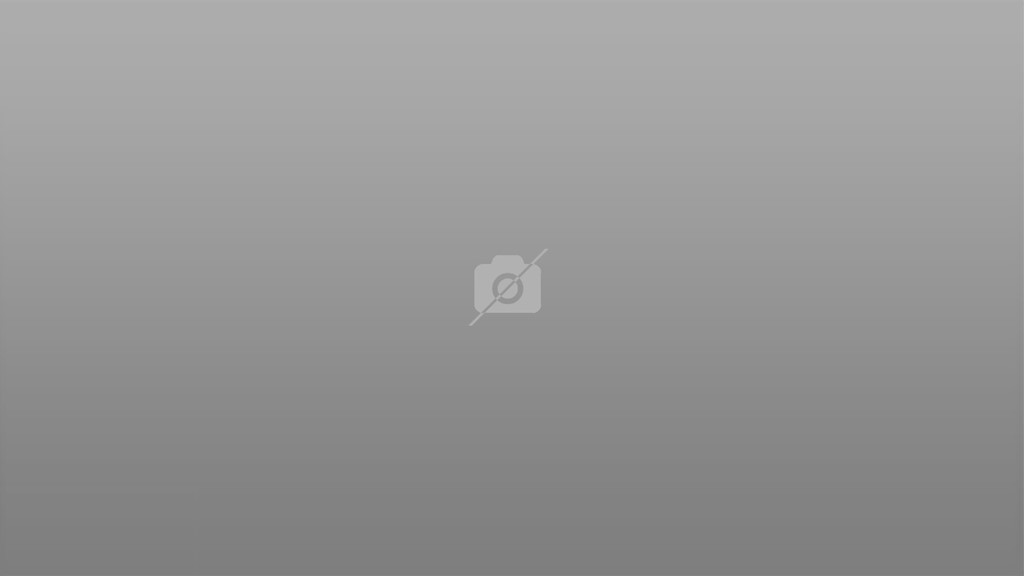 458 Rustic Drive Los Angeles, CA 90065 - Photo 14 of 41 a close up view of a shower