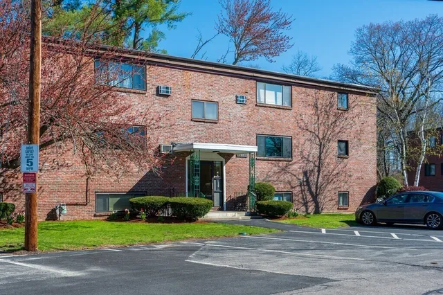 $2,150 | 67 F Nicholas Road, Unit F, Framingham, MA 01701