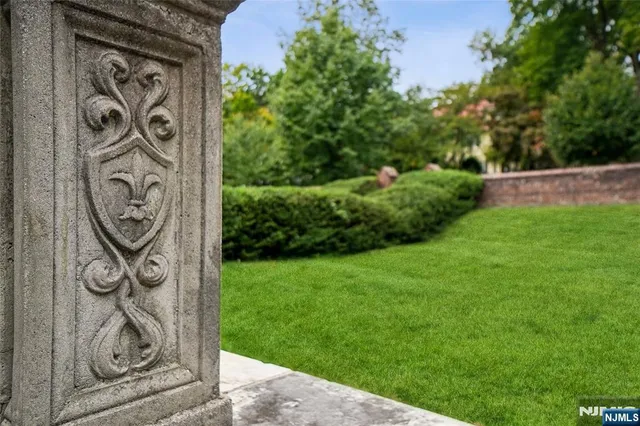 $5,600,000 | 25 Prospect Avenue, Montclair, NJ 07042