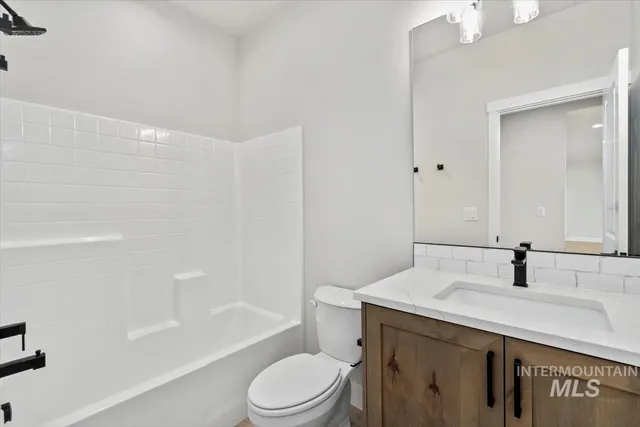 $659,900 | 6265 South Corsican Avenue, Meridian, ID 83642