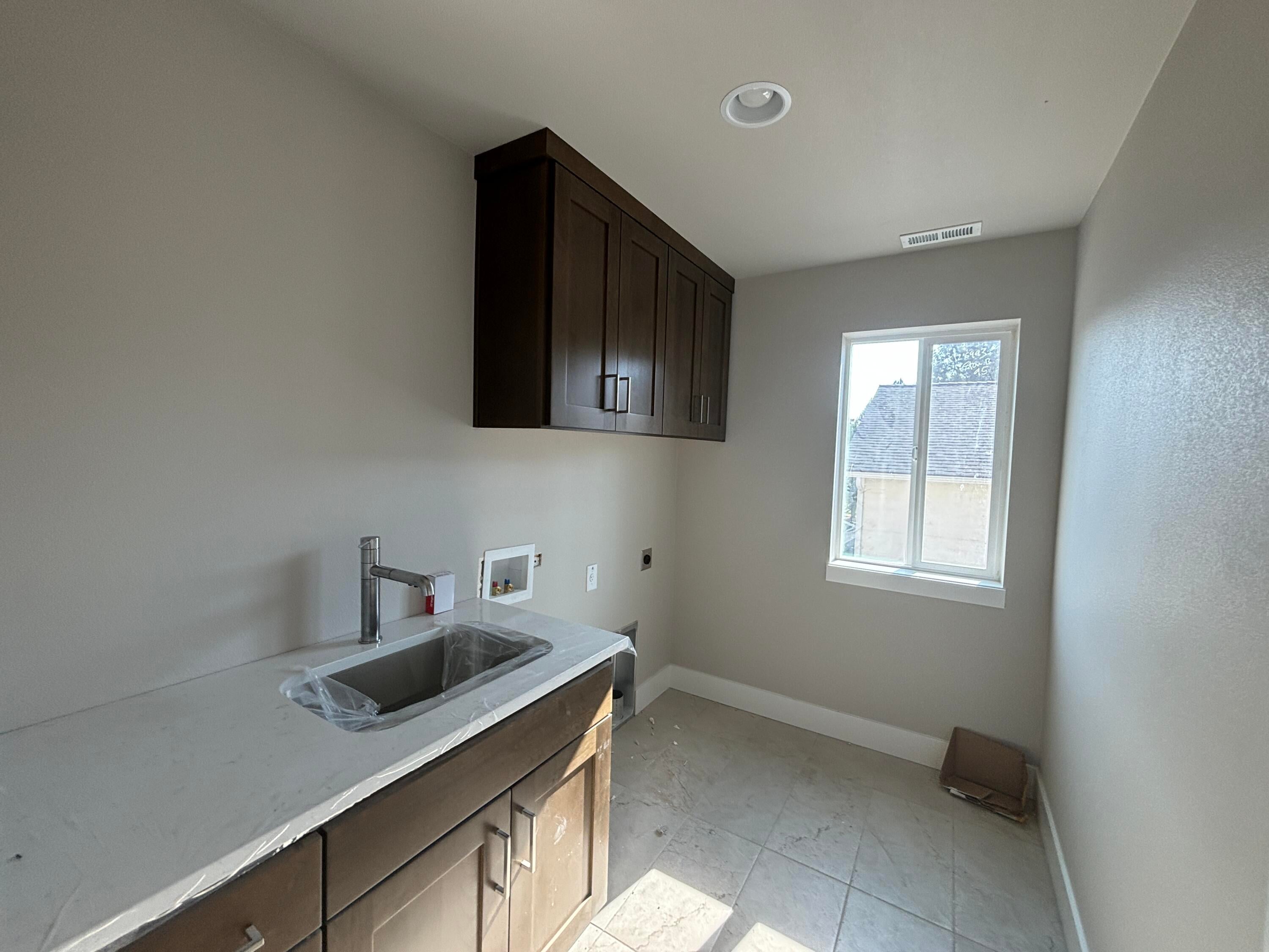 20178 Roper Lane, Unit LOT 17 Bend, OR 97703 - Photo 19 of 26 Laundry