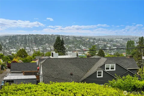 $1,995,000 | 110 Smith Street, Seattle, WA 98109