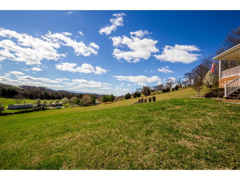 265 Hartmantown Road Jonesborough, TN 37659 - Photo 4 of 59 Photo 35