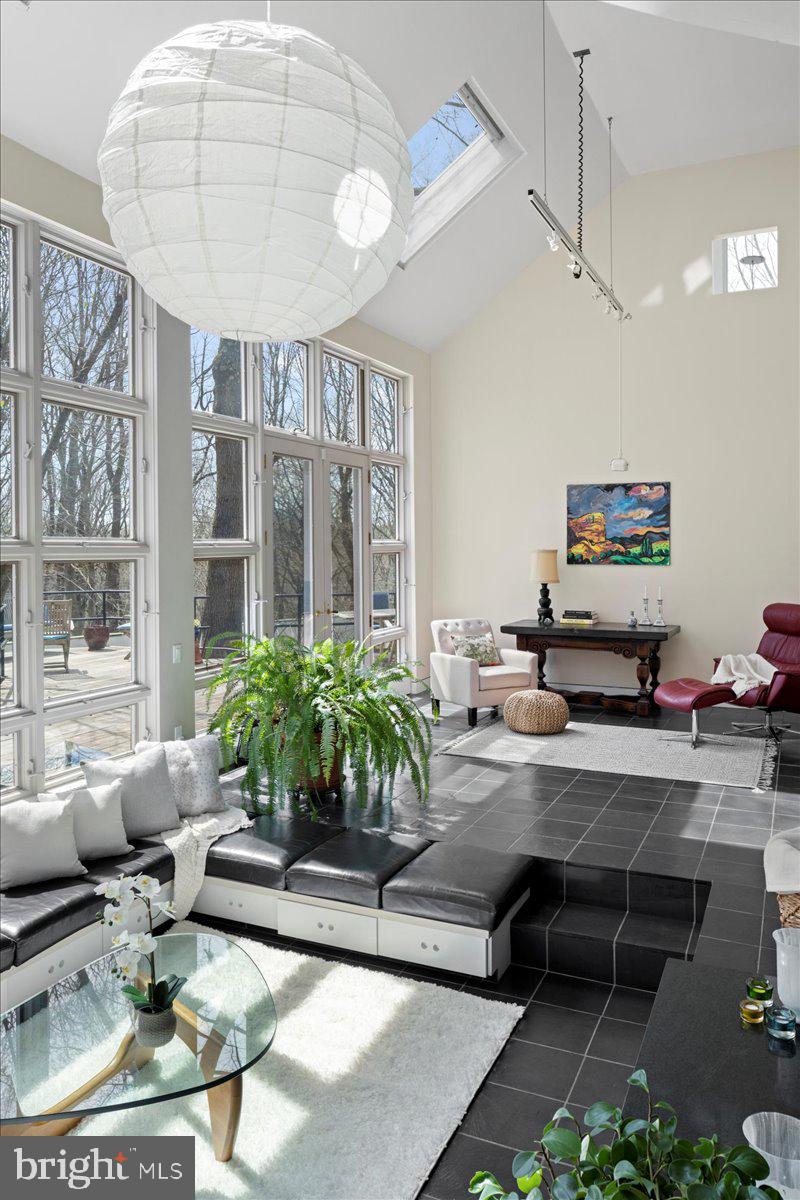 2905 Ash Mill Road Doylestown, PA 18902 - Photo 14 of 57 Living Room