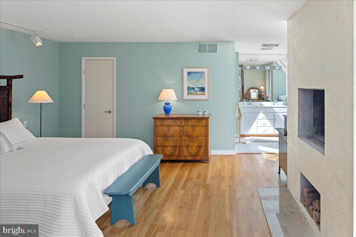 2905 Ash Mill Road Doylestown, PA 18902 - Photo 39 of 57 3rd Level Primary Bedroom