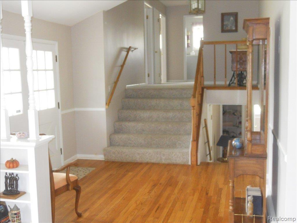403 East Peck Road Peck, MI 48466 - Photo 15 of 19 FOYER