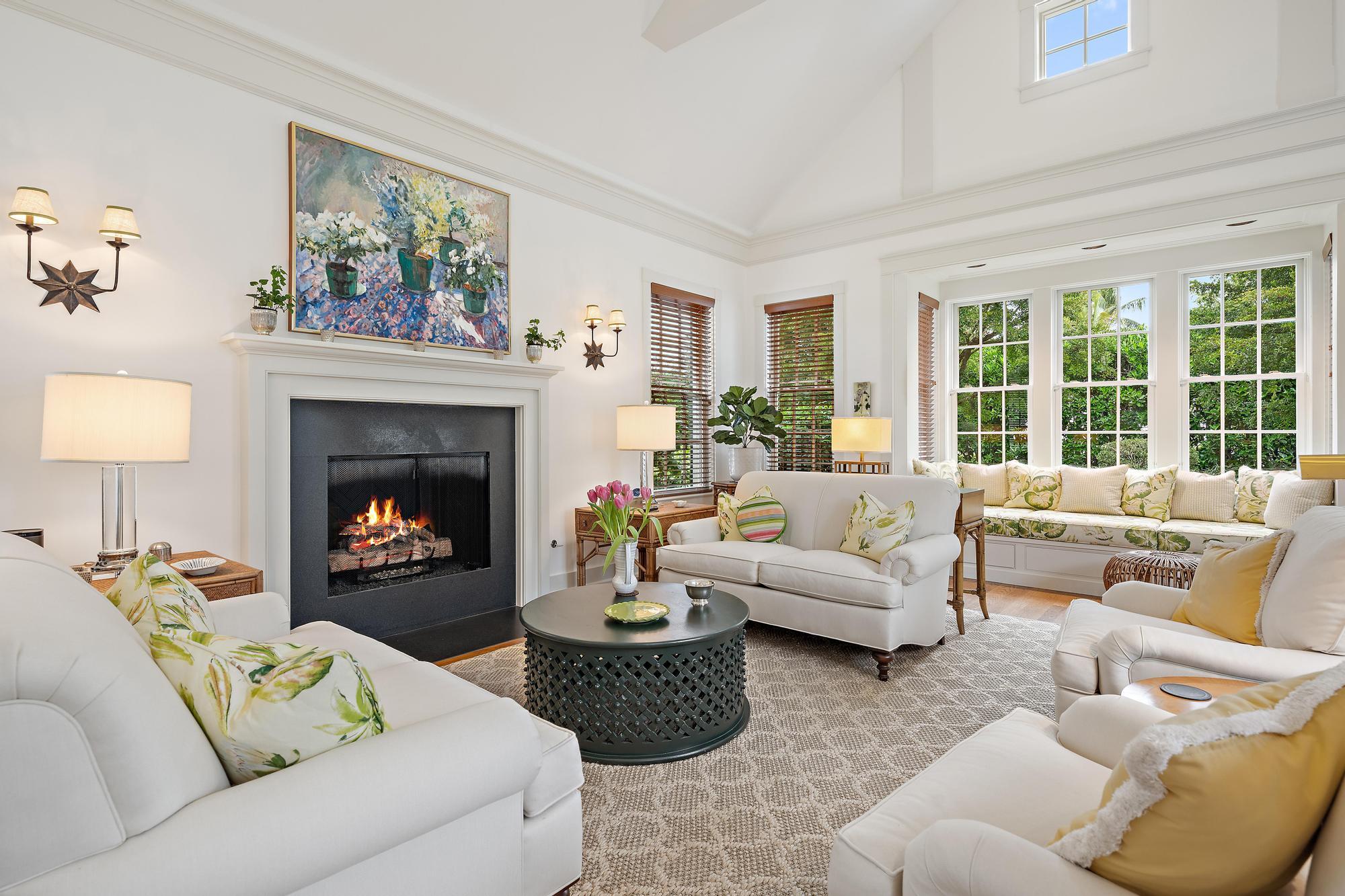 11726 Southeast Laurel Lane Hobe Sound, FL 33455 - Photo 3 of 29 11726 SE Laurel Ln-9