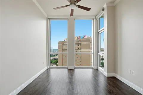 $595,000 | 500 Throckmorton Street, Unit 1605, Fort Worth, TX 76102