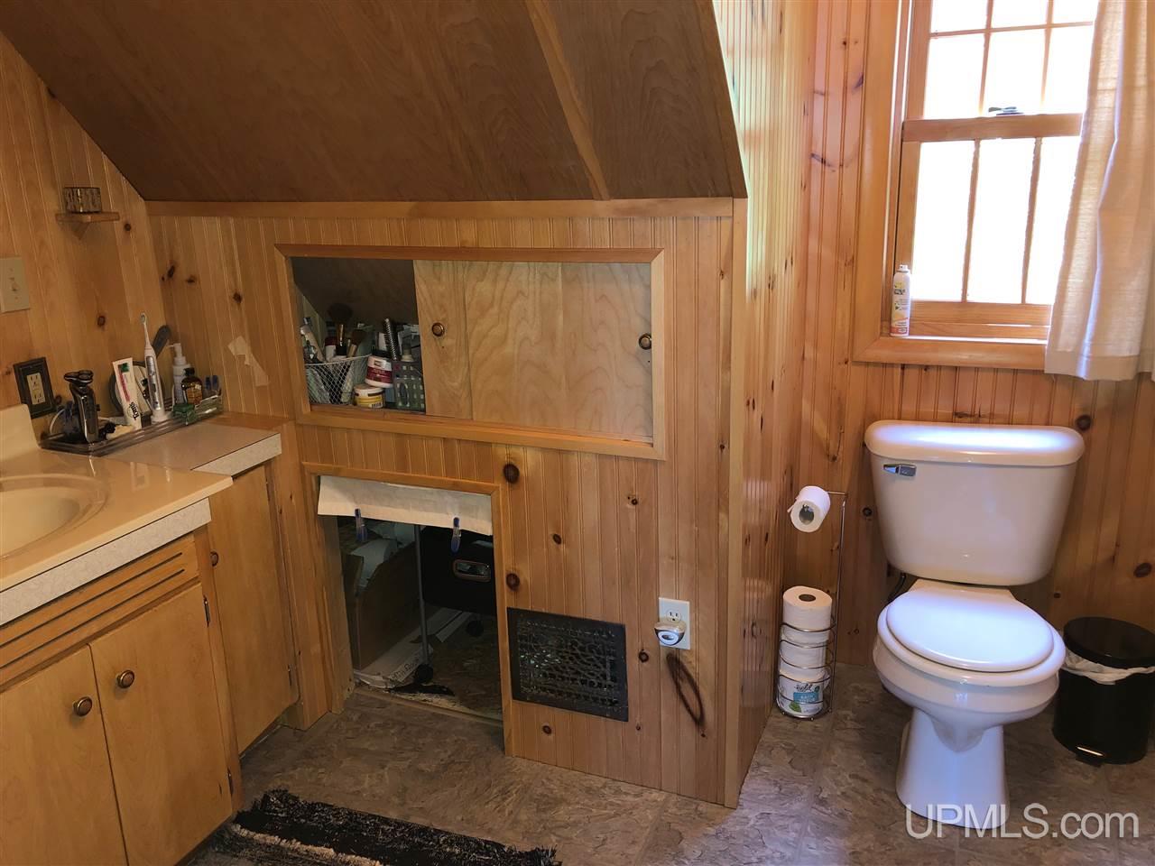 9233 Goodell Road Mohawk, MI 49950 - Photo 17 of 38