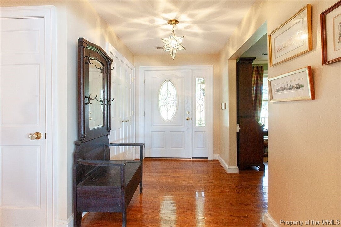 106 Chismans Point Road Seaford, VA 23696 - Photo 5 of 50 Gallery Image 5